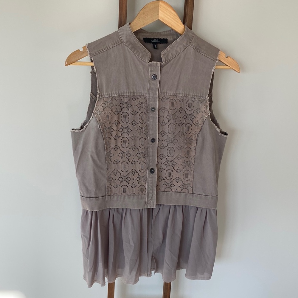 Sleeveless Vest